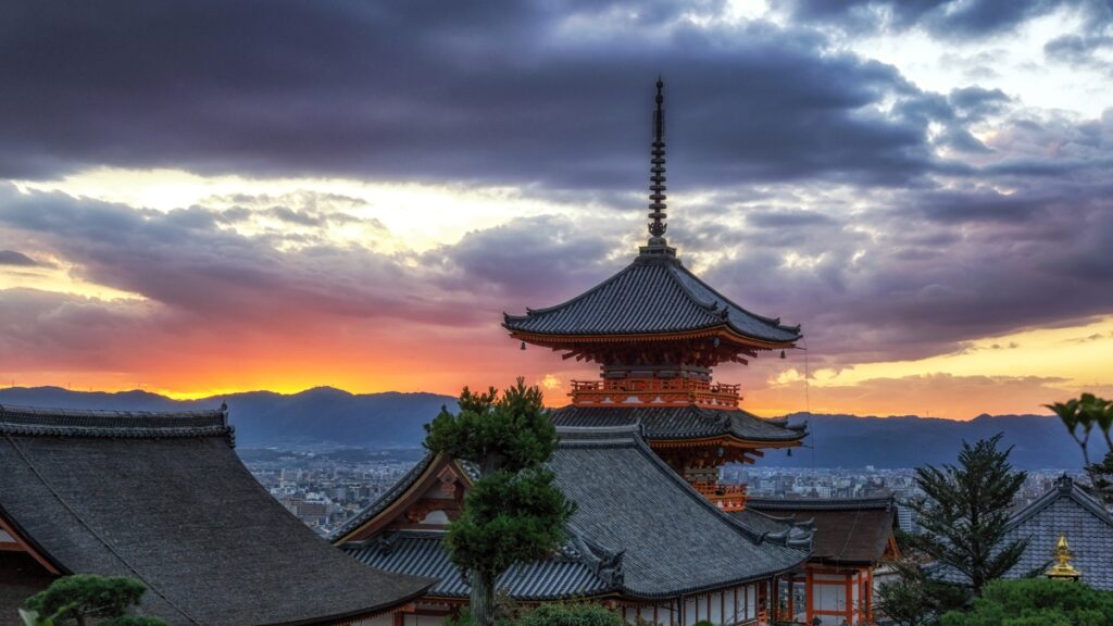 京都の夕暮れ
