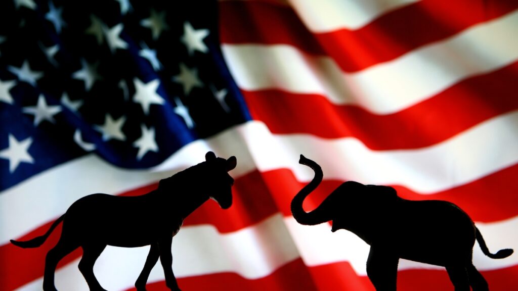 アメリカの旗と共和党対民主党の象徴