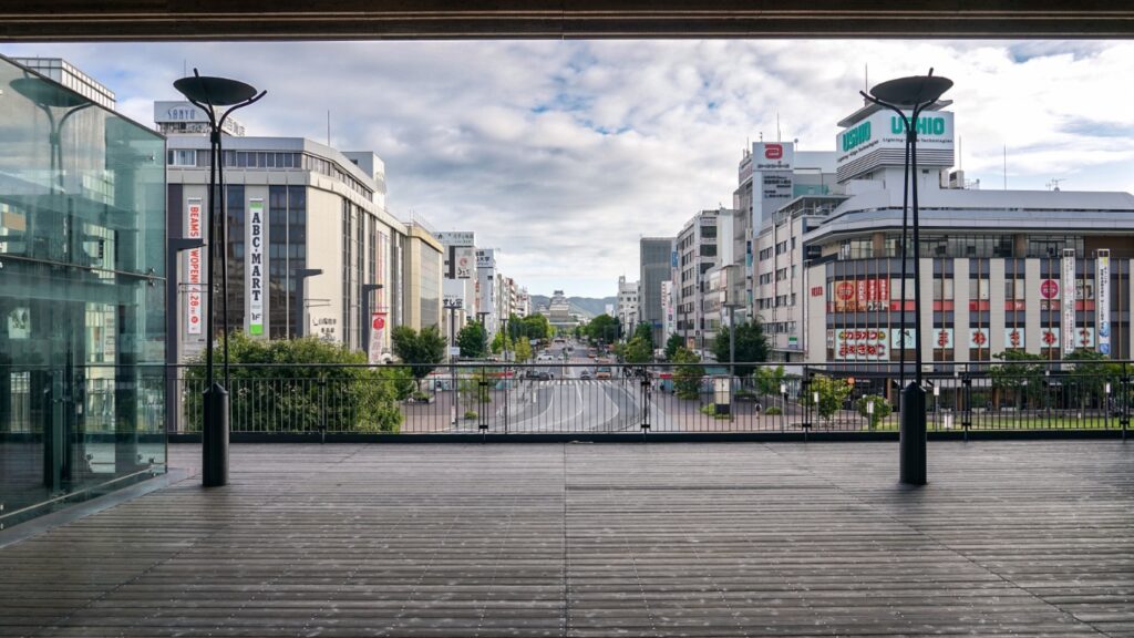 姫路駅から姫路城の眺め