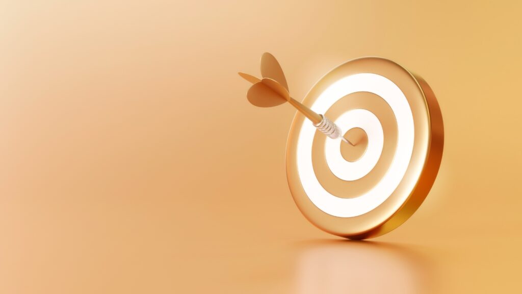 黄金の矢は的や成功の目標へと向けられる