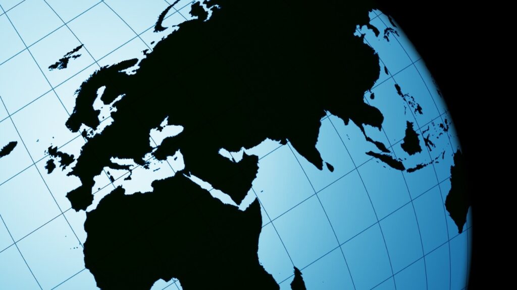 世界地図　アフリカ、ユーラシア　青と黒